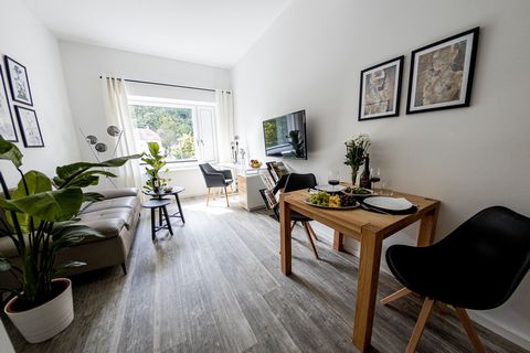 Welcome to BONNYSTAY & this luxurious 2 room apartment in the center of Passau, which offers you everything for a great short or long stay in Passau: → comfortable double bed 160x200 → Super central, in direct proximity to the old town of Passau. → S...