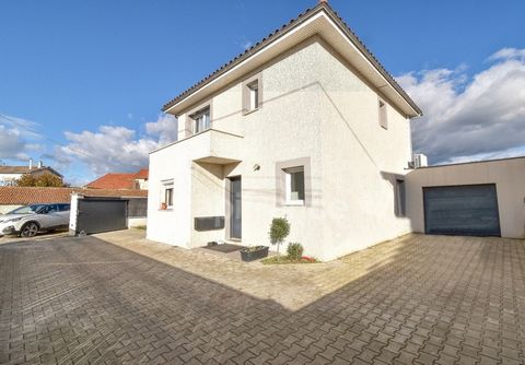 Dpt Isère (38), à vendre ROUSSILLON maison P4 de 103 m² - Terrain de 317,00 m²
