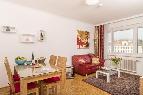 Gerne vermitteln wir Ihnen diese Wohnung. Mit 60m² bietet diese Wohnung bequem Platz für bis zu 3 Personen. Ein Schlafzimmer, ein separates Wohnzimmer, ein separates Bad und WC und eine voll ausgestattete Küche machen es zu einer kompletten Wohnung, ...