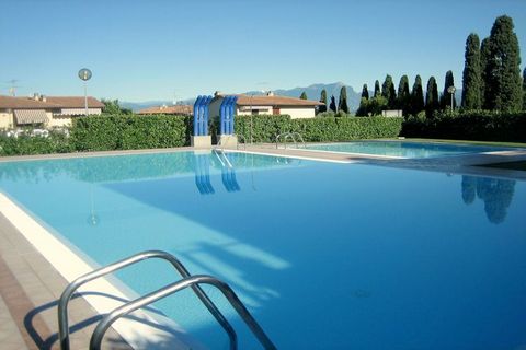 For a pleasant holiday in the Italian Lakes region, stay at this 1-bedroom holiday home in Lazise, near Lake Garda. It is immersed in nature and equipped with a swimming pool for adults and one for children. It makes a cozy stay for a 4 member family...