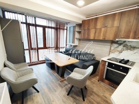 ! PRIX RÉDUIT ! Appartement de deux chambres en brique après RÉNOVATION MAJEURE - quart. Kherson. L’appartement a une superficie de 76 m². et est distribué comme suit : couloir, salon avec cuisine, DEUX CHAMBRES, salle de bain et toilettes ensemble e...