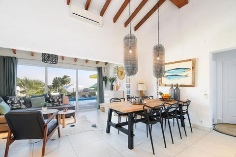 Villa with private pool in Moraira, Costa Blanca, Spain for 4 persons. The house is situated in a residential beach area and at 3 km from the beach. The house has 2 bedrooms and 2 bathrooms. The accommodation offers privacy, a garden with gravel and ...