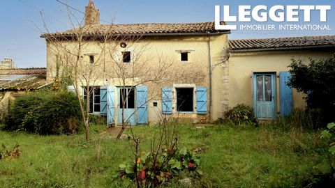 A09639 - Searching for a renovation project? This attractive stone house is located close to Saint-Sauvant in the Vienne and offers three rooms downstairs to renovate with the possibility of extending into the loft. There's a utility room in a separa...