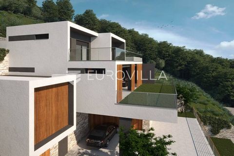 Omiš, Stanići - building plot 100 meters from a beautiful pebble beach, size 897 m2 with a project to build a villa with a swimming pool. The plot is rectangular in shape, it is located next to the main road and, thanks to its position, it will alway...