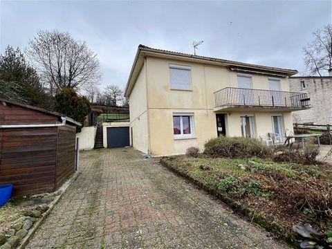 I am pleased to present to you this type 6 house of 160 m². This house is divided into 2 apartments with the possibility of making only one house. On the ground floor, you will find a living room with separate kitchen, 2 bedrooms with bathroom. Upsta...
