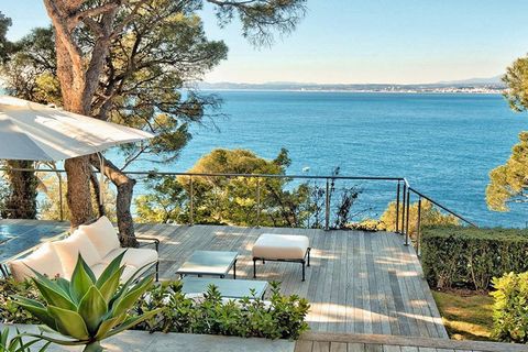 Summary Outstanding property situated in a unique and private setting, close to the Grand Hotel and with direct access to the sea. The villa has been renovated by architect Luc Svetchine, who preserved the authenticity of the property and added luxur...