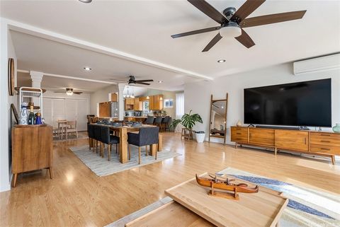 VA buyers can take advantage of this low assumable interest rate offered or other buyers may benefit from a substantial $20,000 Closing Credit designed to help reduce the interest rate. Travel the scenic Ko'olau mountains daily and come home to the f...