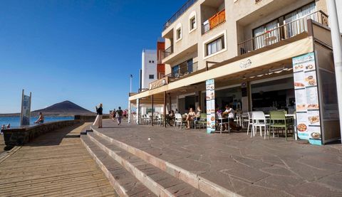 This is a LEASEHOLD : 395.000 €. The local is not for sale. Thriving and cozy bar-restaurant for sale in El Medano, Tenerife, in a privileged location on the first line of the beach. This is your chance to have a successful business in the most covet...