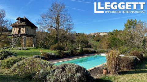 A26386CFO81 - This exceptional property is located in the beautiful Occitanie region, in Castelmau de Montmirail in the heart of the famous Golden Triangle. This village is a Tarn bastide, a magnificent medieval town that proudly dominates the Tarn v...