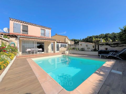 This semi-detached villa only on one side in a quiet area and close to quick access as well as Mouans-Sartoux, offers a peaceful living environment. It has a swimming pool and a garden of 286 m2 with an unobstructed south-facing view, which ensures a...