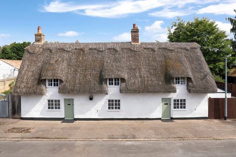 This charming detached three-bedroom cottage, dating back to the 18th century, is set on a substantial plot in the sought-after 'Church End' area of Tempsford. Originally two separate cottages, the property seamlessly blends historic character with m...