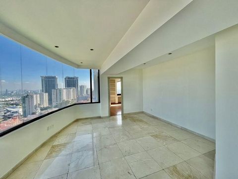 Se Venta espectacular, iluminado y amplio departamento, en Fuente de las Lomas, cuenta con Casa Club ya incluida, este Plus lo hace único y atractivo, las 3 recamaras cuentan con su baño propio y vestidor, la recamara principal con una vista impresio...