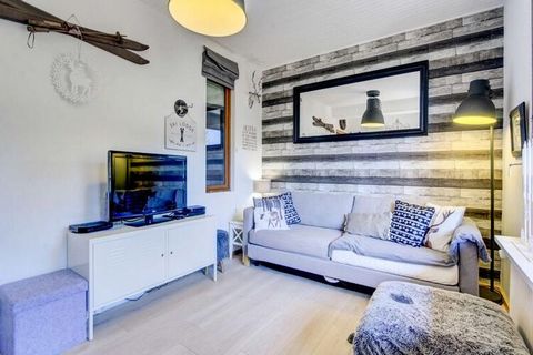 Morzine 1000: Wunderschöne renovierte Wohnung im 3. Stock einer Residenz (ohne Aufzug) mit herrlichem Blick auf die Berge und ruhiger Lage, direkt neben einer Haltestelle des kostenlosen Shuttles, der Sie in nur wenigen Minuten ins Dorfzentrum und zu...