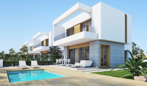 Detached villas with 3 bedrooms and three bathrooms distributed on two floors for a better use of the plot. Enjoy the wonderful climate of Vistabella, close to the best beaches of the Costa Blanca South. Close to the main urban centres of the coast: ...