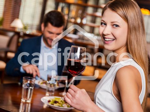 Secteur des Halles Bar - Restaurant actuellement exploité en Restaurant à Thème. Outil de travail en parfait état mis aux normes en 2021. Décoration sobre et moderne. Salle de 91 m² + terrasse de 12 m². Cuisine marche en avant. La situation géographi...