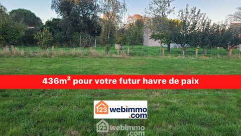 Votre agence 123webimmo l'immobilier au meilleur prix vous présente : Vous aimez le calme, l'esprit campagne à la ville ? Venez voir ce terrain viabilisé qui en plus vous placera à 15 minutes de la mer et 3 minutes des commerces de Talmont-Saint-Hila...