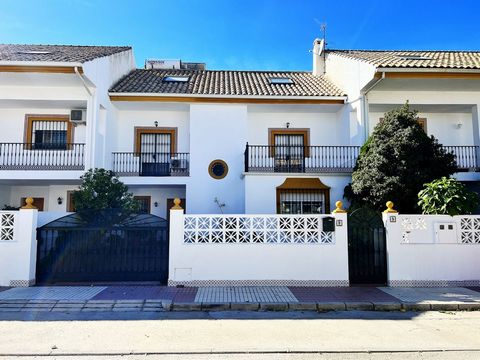 Located in San Pedro de Alcántara. Very spacious 6 bedroom townhouse in quiet urbanization walking distance to San Pedro town, property has private parking, great for a family who needs space.