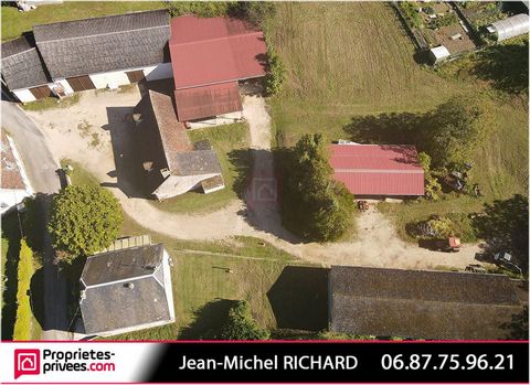 Jean-Michel RICHARD vous propose en exclusivité à Noyers sur Cher, un ensemble immobilier de 2 maisons, 3 hangars, dépendances, prairie. Prix de vente 222970 euros (incluant les honoraires charge vendeur). ***** Une localisation privilégiée : au coeu...