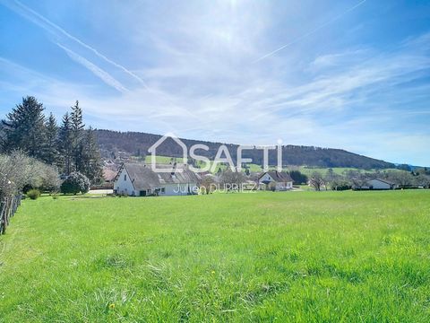 Le terrain se situe à Rurey (25290), charmante commune offrant un cadre de vie paisible et convivial. Réputée pour sa tranquillité, cette localité bénéficie d'un environnement naturel préservé et de la proximité de commodités à 15mn de Quingey, 20mn ...