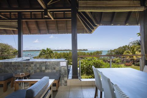 C’est le long de la côte est préservée de l’Île Maurice, là où les montagnes verdoyantes rencontrent le lagon turquoise, que le prestigieux domaine résidentiel d’Anahita révèle ses 213 hectares de jardins tropicaux et ses 6 kilomètres de rivage. Prom...