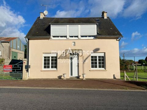 Je vous propose cette Maison de 86 m² située dans le centre-bourg de REFFUVEILLE, à 20 minutes d'Avranches et de l'autoroute A84, 40 min du Mont Saint-Michel et des côtes normandes et 10 min de Brécey. Elle est composée comme suit : - au rez-de-chaus...