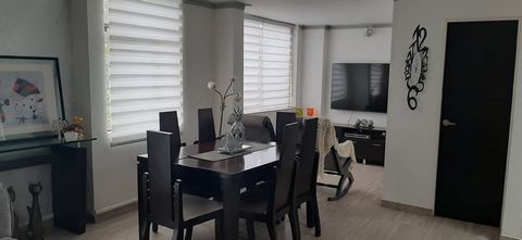 Located in the lower part of Calasanz, just two blocks from the 80, this spacious duplex apartment of approximately 145 M2 offers comfort and spaciousness in a highly valued sector. It has four bedrooms, five bathrooms, dining room, TV star, two terr...