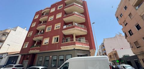 Discover this charming 60 m² apartment located in one of the best areas of the city.. It features 2 bedrooms, 1 bathroom, a fully equipped independent kitchen, and a lovely corner terrace.. . This is a completely exterior property with perfect orient...