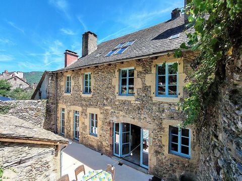 Demeure historique du XVIIe au coeur de l'Aveyron