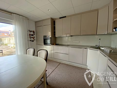 Die Agentur Ill bietet Ihnen diese gemütliche Scheune von 130 m2 in einer ruhigen Gegend an Es wurde komplett renoviert (Holzwolleisolierung, Strom, Gasbrennwertkessel, Böden, Duschräume, Küche, elektrische Rollläden) Es besteht im Erdgeschoss aus ei...