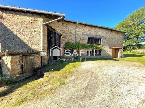 Ferme rénovée avec goût, sa grange, prés du bourg