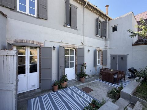Maison de ville à proximité de la cité médiévale