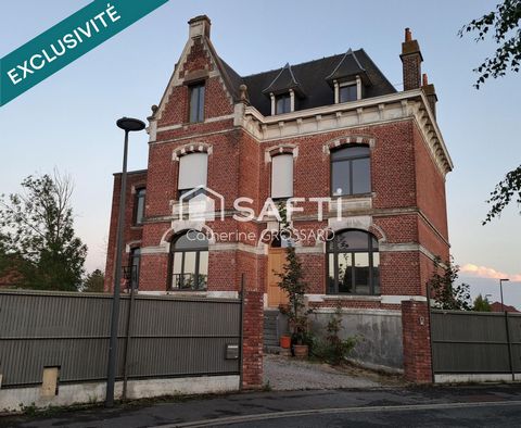 Maison de caractère de 300 m² située à MERVILLE