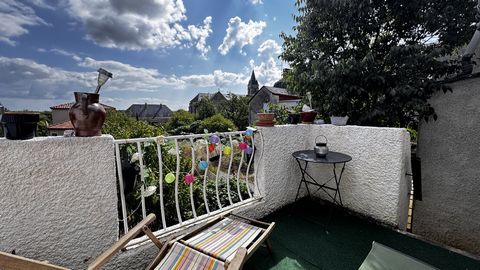 Petite maison de village au coeur de Limogne en quercy