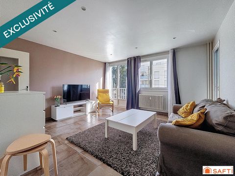 T4 lumineux avec cave et stationnements – Village-Centre