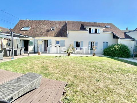 Maison familiale avec local commercial et appartement