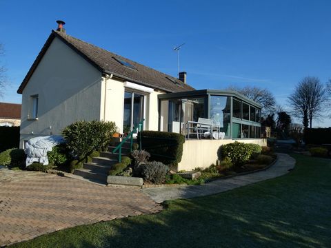 Livaie:Pavillon de 134m2 habit (5ch) sur 1906m2 te