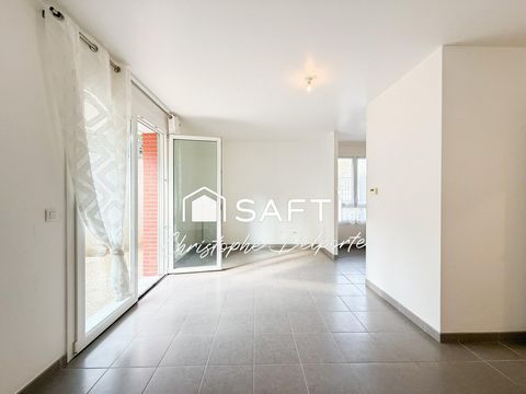 Rez-de-jardin moderne avec terrasse et jardin