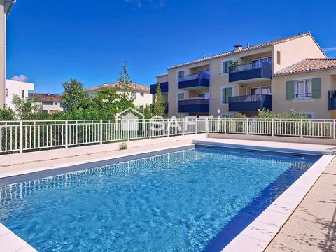 2 pièces avec jardin dans résidence récente avec piscine.