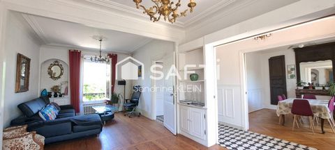 Maison de ville, 173 m², 9 pièces avec jardin, garage et dépendance