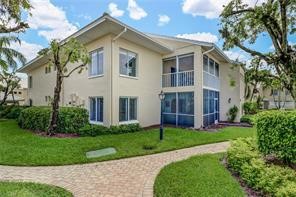 Glencove, located in the unique beach community of Pelican Bay, is just a short walk from the beach and the Sandbar Restaurant in Pelican Bay, the Philharmonic Center for the Arts, the Naples Art Museum and the Waterside Shops. Freshly painted, brigh...