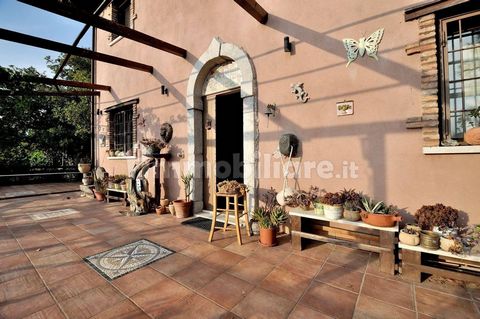 Elegant Country Home, well finished with typical Sicilian features and located in an open and panoramic position with view over the Mount Etna and the sea. Elegant Country Home, well finished with typical Sicilian features and located in an open and ...