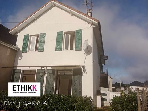 House consisting of 2 apartments, one on the ground floor and the other on the 1st floor. The house can very easily become a single dwelling again. In total it is composed of 4 bedrooms, 2 kitchens, a shower room and a bathroom. Cellars, 2 offices. T...