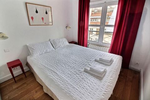 MOBILITY LEASE ONLY: In order to be eligible to rent this apartment you will need to be coming to Paris for work, a work-related mission, or as a student. This lease is not suitable for holidays. The whole flat is covered with exposed beams and a bea...