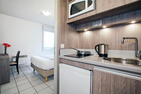 Clermont Ferrand Park République is located in the Parc Naturel des Volcans d'Auvergne, 2.8 km from downtown Clermont-Ferrand on Route Nationale 9. It offers studios with free Wi-Fi. Vulcania is 18 km away. All studios are equipped with kitchens feat...