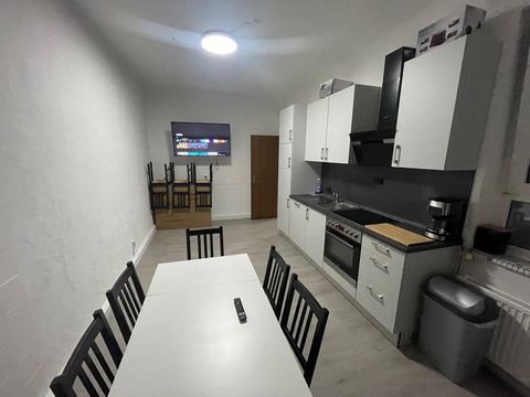 This friendly, modernized ground floor apartment can be moved into immediately. A bathroom and a separate guest toilet complete two attractive rooms to a modern equipped apartment to feel good. Furthermore, the good cut convinces, which is also suita...