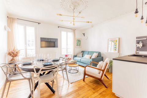 Studio élégant et pratique de 45m² au cœur du 18ème arrondissement avec un accès facile aux attractions parisiennes.