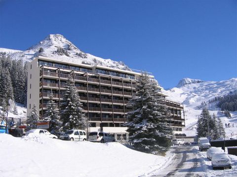 Flaine resort is situated at an altitude between 1800 and 2500 m and is linked to other ski resorts from Grand Massif like Morillon, Les Carroz ou Samoëns. The area is well known for its position in the top of the Grand Massif, for the 265 km of slop...