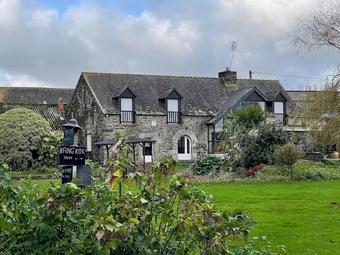 This 18th century farmhouse is located in a quiet agricultural hamlet. Facing its garden with a small pond, it is less than 10 minutes from shops and services. The outbuildings will allow you to carry out multiple projects. Description: Located 10 mi...