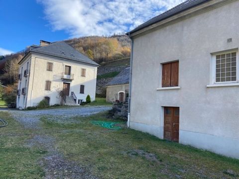 Dpt Hautes Pyrénées (65), à vendre proche de VALLEE DE LUZ SAINT SAUVEUR propriete P24 de 740 m² - Terrain de 5 066,00 m²