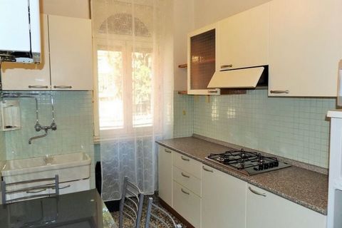 Set in the beautiful Garda , this apartment comes with 1 bedroom and hosts 5 people. A family with children can stay here and enjoy a wonderful vacation with the cozy living room. The lake is very near to the apartment. It is located at 600 m and at ...